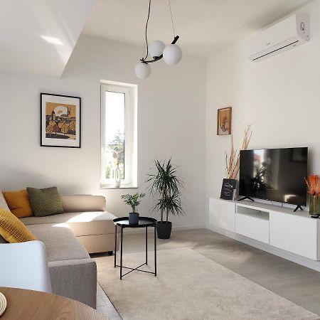 Linden Apartman 106 - Adults Only Mosonmagyarovar Ngoại thất bức ảnh