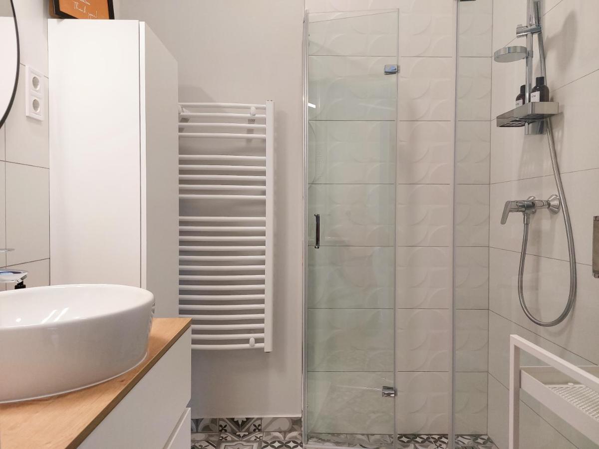 Linden Apartman 106 - Adults Only Mosonmagyarovar Ngoại thất bức ảnh