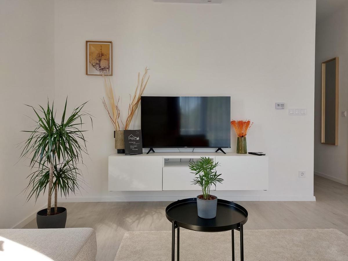 Linden Apartman 106 - Adults Only Mosonmagyarovar Ngoại thất bức ảnh